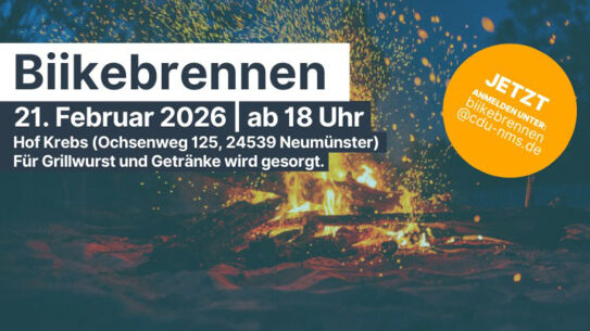 Traditionelles Biikebrennen auf Hof Krebs in Neumünster