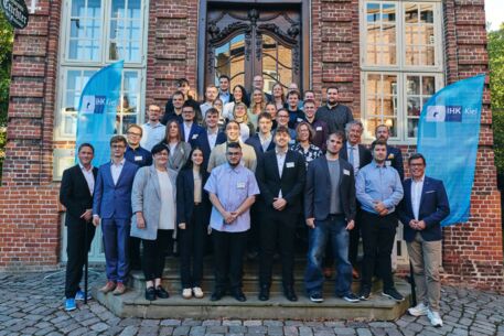Leidenschaft trifft Leistung: IHK zu Kiel ehrt Top-Azubis