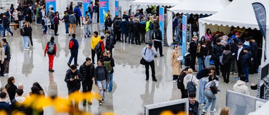 Hamburgs cooles Berufsorientierungs-Format: Tausende junge Menschen erlebten Handwerk in der Eis-Arena