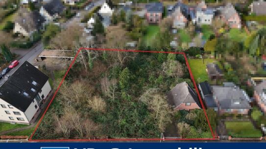 Neubau von Reihenhäusern möglich!
Exklusives Grundstück mit Altbestand in Norderstedt-Garstedt