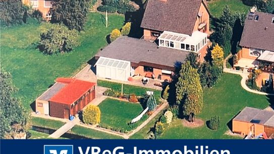 2 Häuser für mehrere Generationen auf einem grünen Grundstück in HH-Curslack - Viel Platz & Natur!