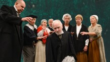 Niederdeutsche Bühne zeigt "Dat Schörengericht (Der zerbrochene Krug)" von Heinrich von Kleist