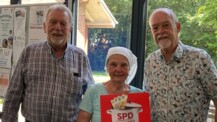 SPD Henstedt-Ulzburg übergibt 555 Euro an das „Mittagessen der Erlöserkirche"