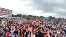 Trotz Aus - Die WM Party geht weiter in der Möbel Kraft Arena