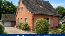 Attraktive Lage trifft Potenzial – Einfamilienhaus mit Garage in Kellinghusen