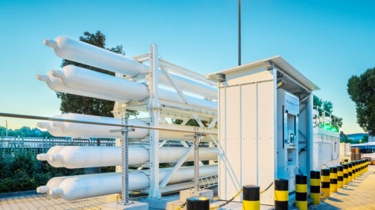HHLA und Linde Engineering bauen Wasserstofftankstelle im Hamburger Hafen