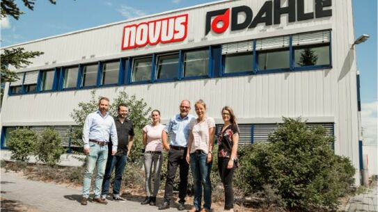 Novus und BTS Business Trading Shops GmbH feiern 15 Jahre Kristallhochzeit