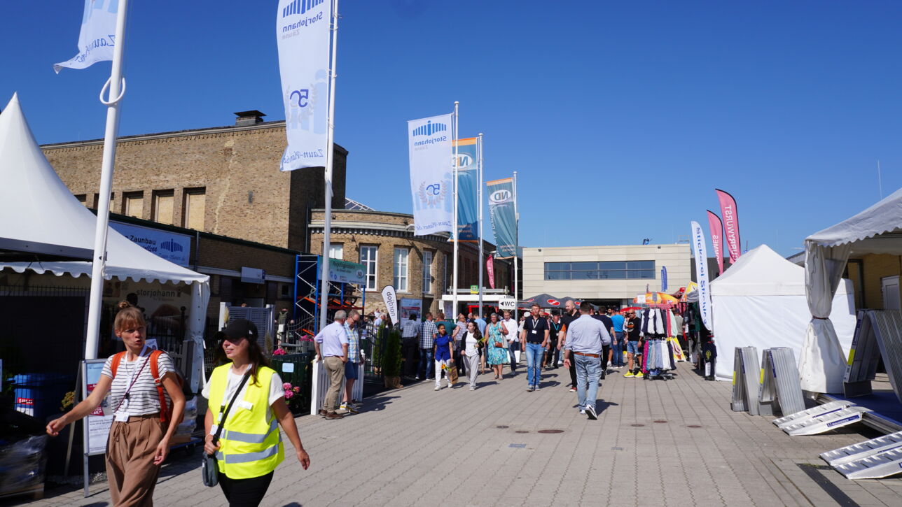 Die NordBau 24 in den Holstenhallen Neumünster ist gestartet