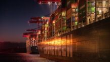 Die Famolienunternhemer kritisieren die Basta-Mentalität beim geplanten Teilverkauf im Hamburger Hafen