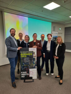 "KAKI MEETS HU" Business Talk zu demografischem Wandel und Generationenmanagement