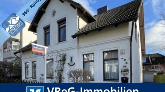 Historisches Zweifamilienhaus mit großem Hof in bester Lage von HH-Lohbrügge