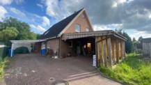 RESERVIERT: Gepflegtes Zweifamilienhaus in zweiter 
Reihe mit vielen Nutzungsmöglichkeiten